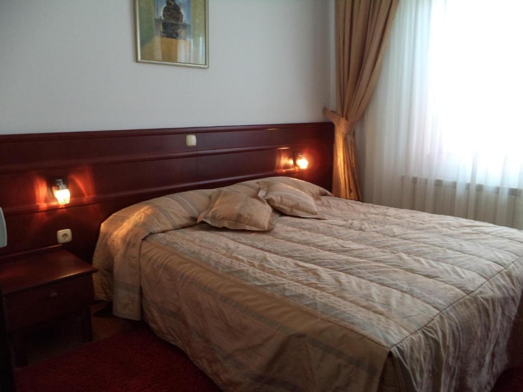 Hotel Dva Bisera Lagadin Bilik gambar
