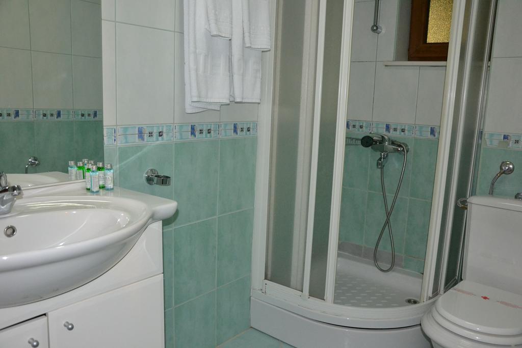 Hotel Dva Bisera Lagadin Bilik gambar