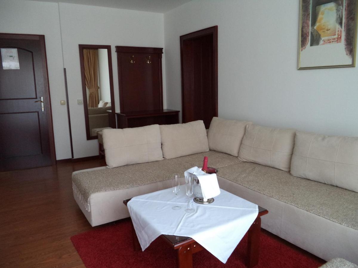 Hotel Dva Bisera Lagadin Bilik gambar