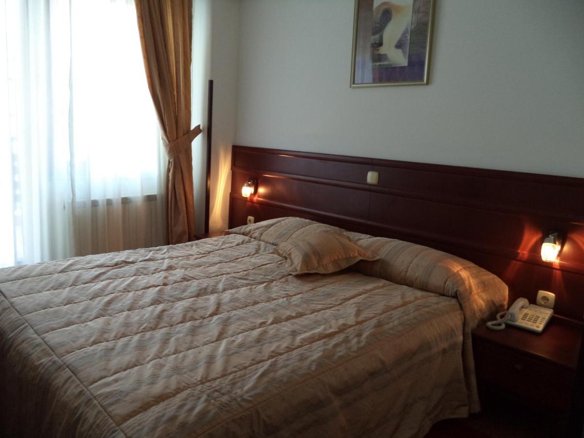 Hotel Dva Bisera Lagadin Bilik gambar